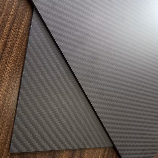 Venda quente e placa/folha de fibra de carbono de boa qualidade com corte de alta resistência