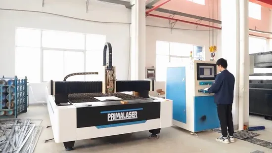 4015 Máquina de corte industrial de fibra a laser para chapa de aço carbono com espessura de cortador de 20 mm
